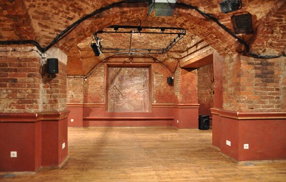 Культурный центр «Хитровка» Лофт с кирпичными сводами