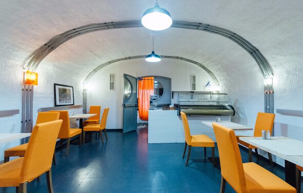 кафе "Я Дома" Лофт со сводчатым потолком