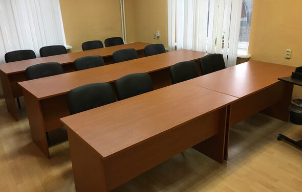 Кабинет с партами