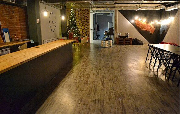 Дизайнерский лофт с кухней