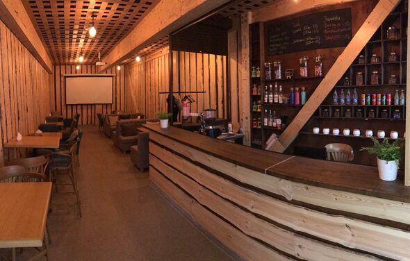 Рекорд Уютное кафе на юге Петербурга под закрытие