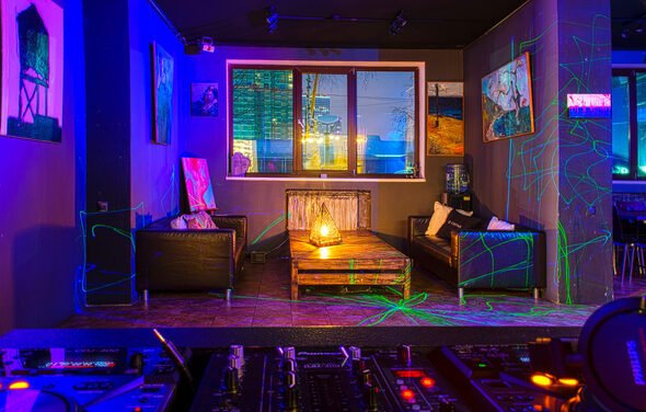 Галерея HOT-ART. Трансформируемый арт-лофт