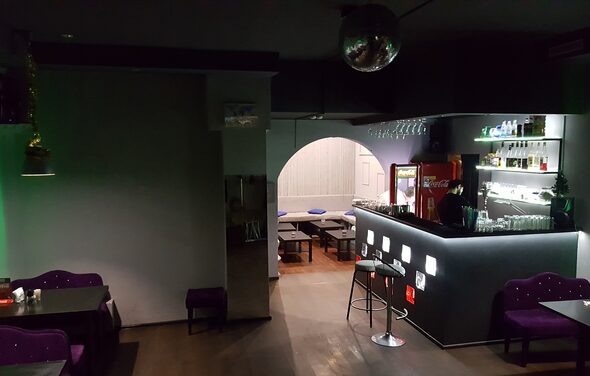 Бар с лаунж-зоной под закрытие