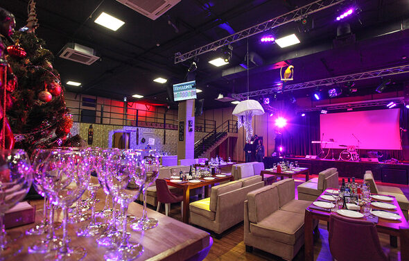 Мореми. Караоке-ресторан под закрытие