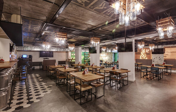 Стилизованный лофт-бар для праздников