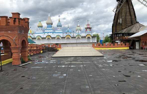 VERNISSAGE Большая крыша для мероприятий