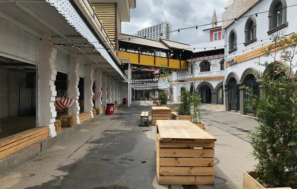 VERNISSAGE Уличная зона для масштабных событий