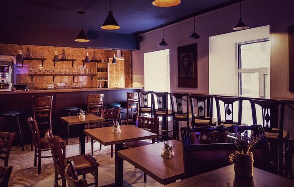 Кафе «3 Му-Табаль» под закрытие в центре