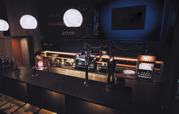 Лофт-бар в тихом московском дворе