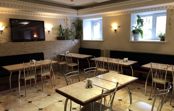 Кафе под закрытие с отдельным входом