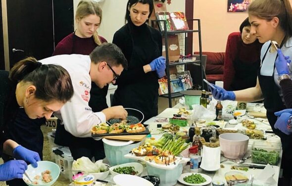 Светлая лофт-студия с кухней