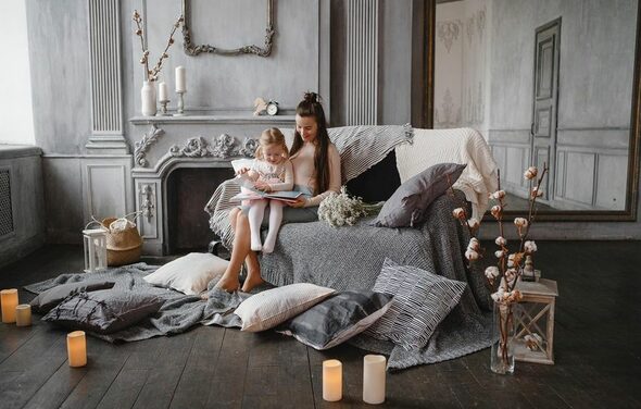  Зал с белым барокко для детских мероприятий