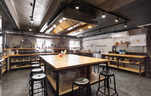 Замес Лофт-кухня с оборудованием на Пролетарской