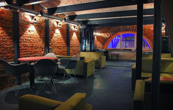 Фактум Двухэтажный лофт с баром 