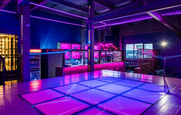 NEON Bar. Лофт с неоновой подсветкой 