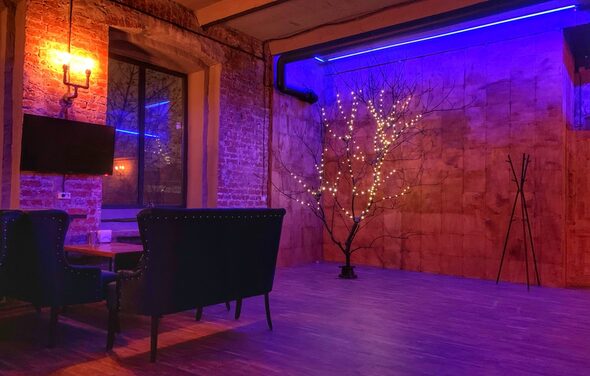 Conductor Lofts с дизайнерской мебелью