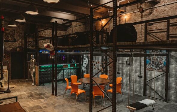 Двухуровневый лофт с нестандартным дизайном