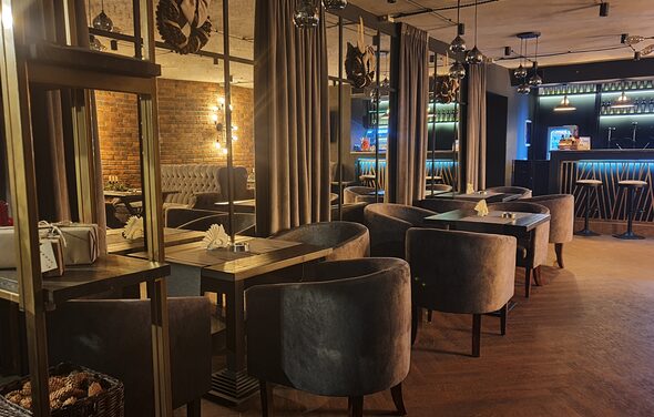 Konig Technical Center. Лофт-кальянная с камином