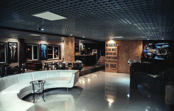 Брутальный лофт с барной стойкой