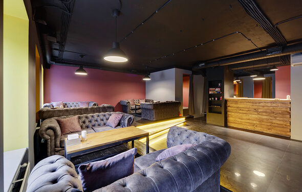 Hustle Lounge Bar в центре города