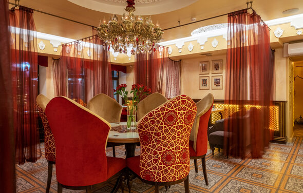 Омар Хайям Лофт-бар в центре города