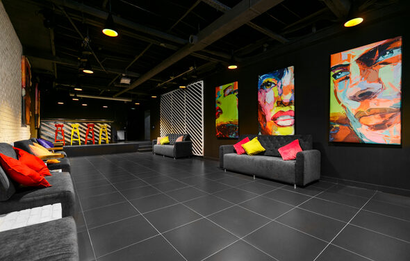Loft in Novosibirsk with the full effect of a nightclub