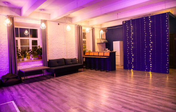  LALA LOFT Арт-пространство с видом на набережную