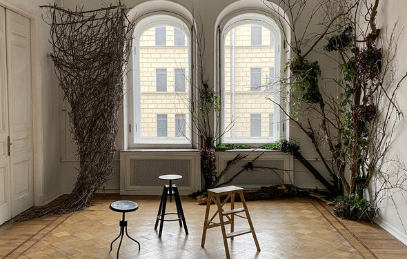 Bright room with a fireplace and high ceilings