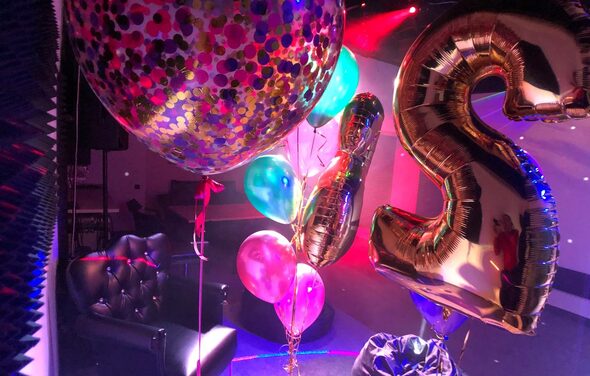 Зеркальный Лофт с Караоке и светомузыкой