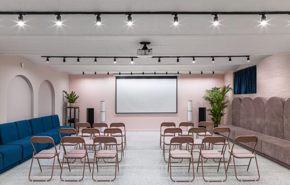 Стилизованный лофт в сине-розовых оттенках