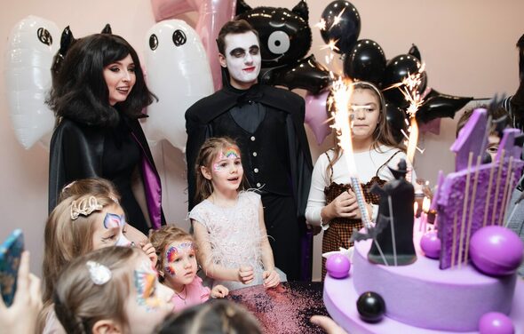 Стилизованный лофт в сине-розовых оттенках