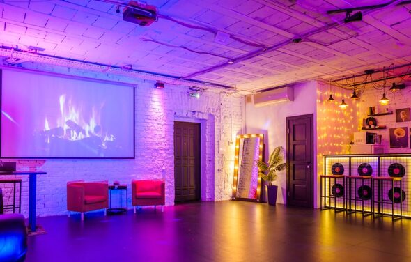 Стильная площадка в центре