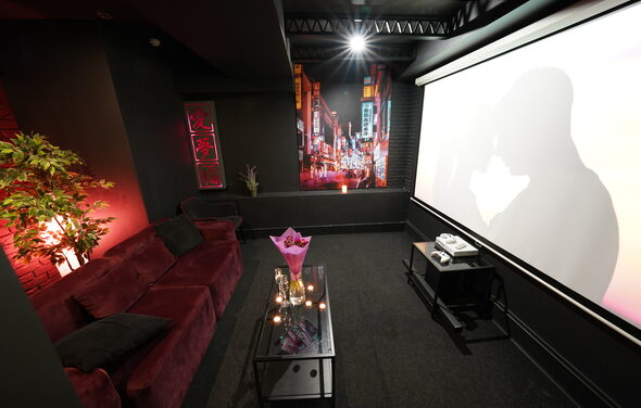 Зал в токийском стиле 