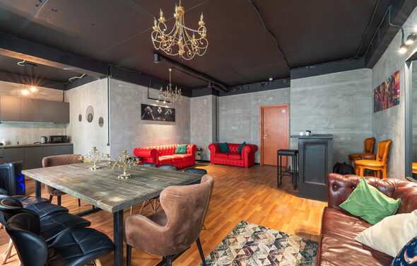 Уютный лофт-зал