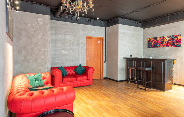 Уютный лофт-зал