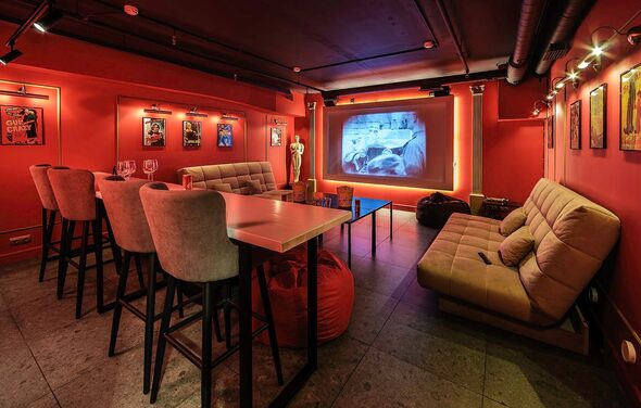 Лофт-зал в голивудском стиле 