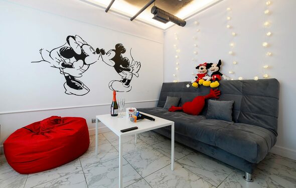 Лофт-зал с Микки Маусом 