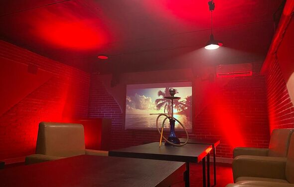 Лофт-комната с проектором 