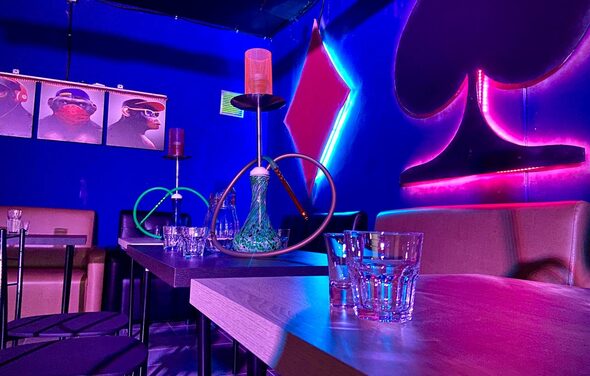Rave Лофт-пространство с неоном