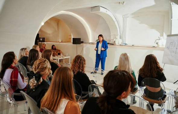 Светлое пространство в центре