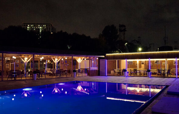 MY IBIZA Пространство с открытым бассейном на Спортивной