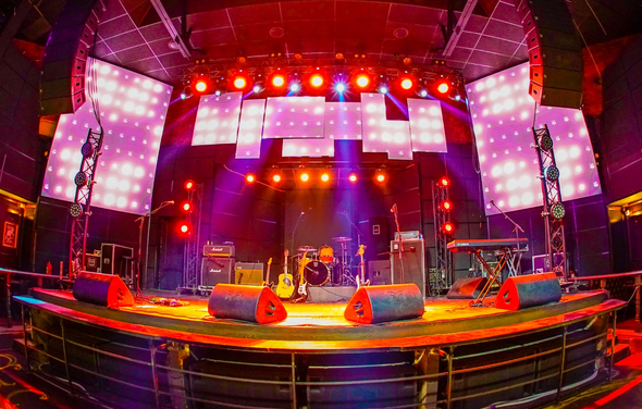 Джаггер Двухэтажный лофт для концертов и корпоративов