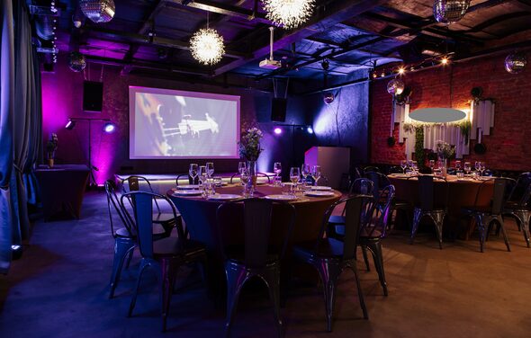 Просторный лофт-зал