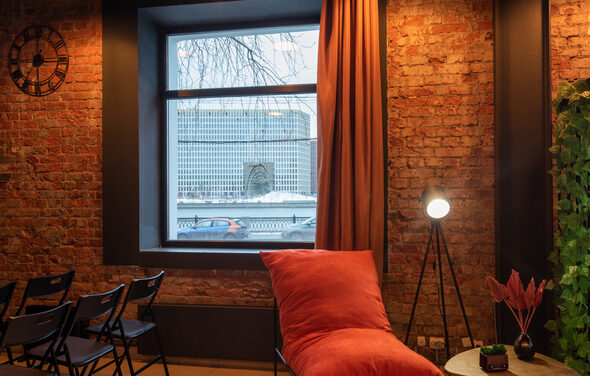 Интерьерный зал в современном стиле