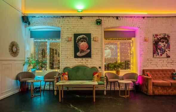 Просторный лофт с верандой и внутренним двориком