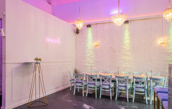 Атмосферное пространство с верандой для любых мероприятий