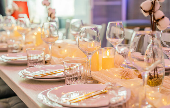 Атмосферное пространство с верандой для любых мероприятий