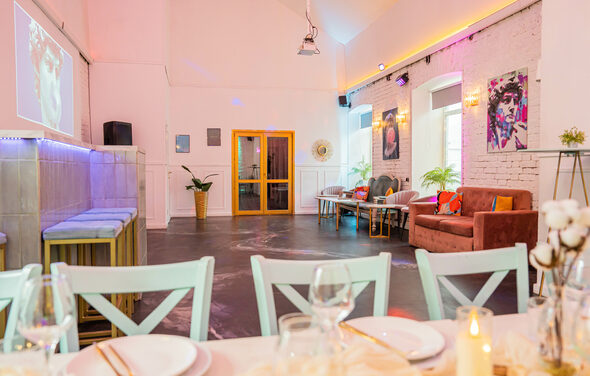 Атмосферное пространство с верандой для любых мероприятий