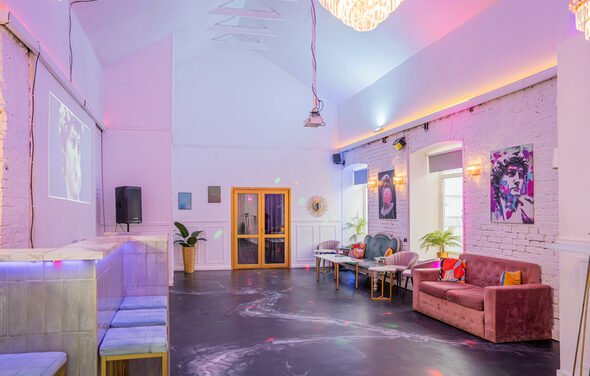 Атмосферное пространство с верандой для любых мероприятий