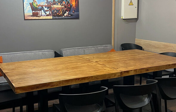 Светлая комната на 12 человек